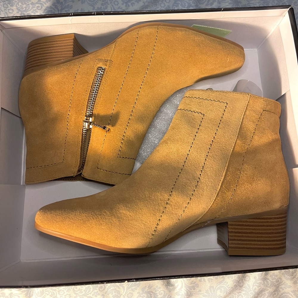 Alex Marie Sorria Booties